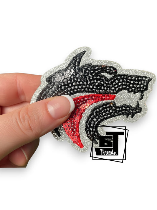 Measurements 3 inches wide by 3 inches tall
Black and red sequin wolf head with black embroidery and grey glitter background
Iron-on Patch