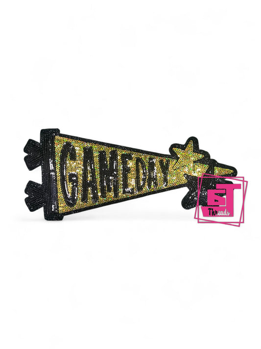 Measurements 4,5 inches tall by 10 inches long
Gold Sequin gameday flag with stars and black background
Iron-on Patch